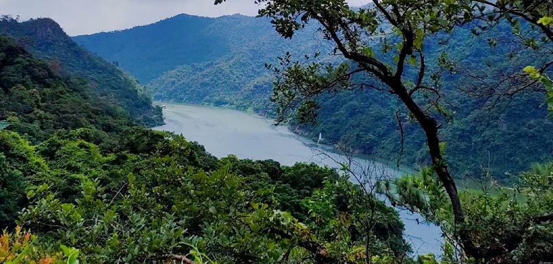 广东清远县飞霞风景区景观特色与经营情况评析